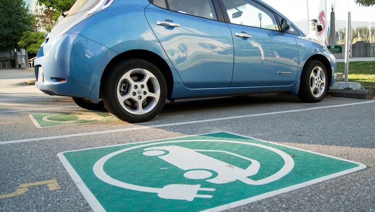 Dünya avtomobil bazarında elektromobillərin payı artacaq