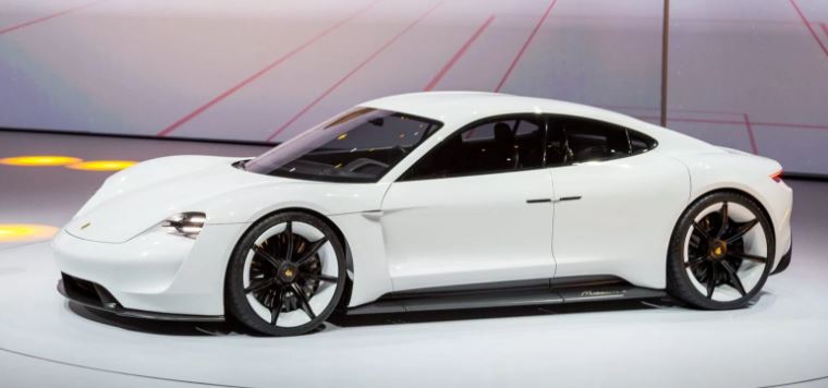 Tesla'nın yeni rəqibi: Porsche Mission E