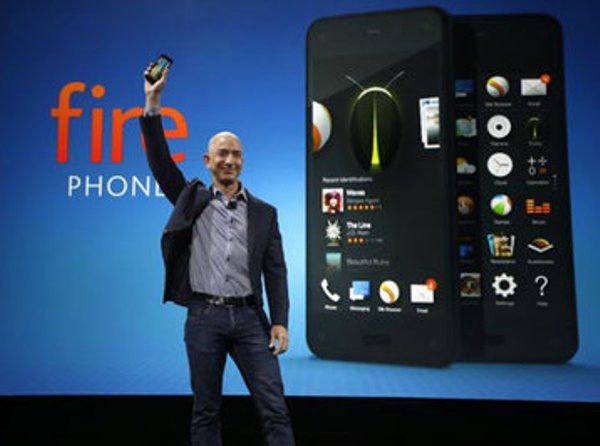 Amazon ilk 3D smartfonunu təqdim edib
