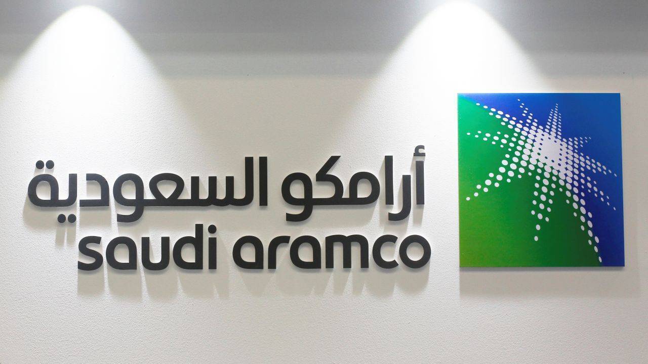 “Saudi Aramco” neft şirkəti birjaya daxil oldu