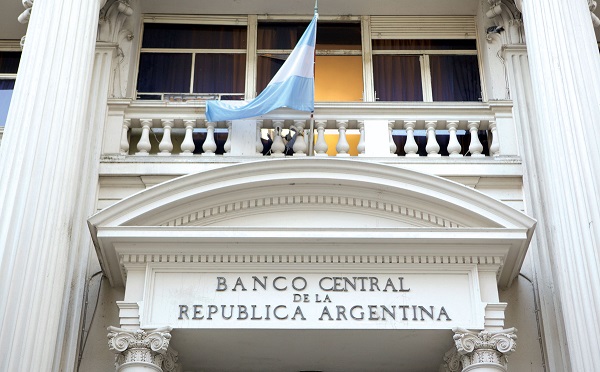 Argentina Mərkəzi Bankı faiz dərəcəsini yenidən aşağı salıb