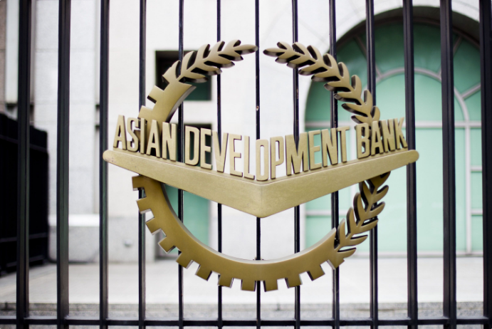 ADB Azərbaycanda illik 36,4 min dollar maaşla məsləhətçi axtarır