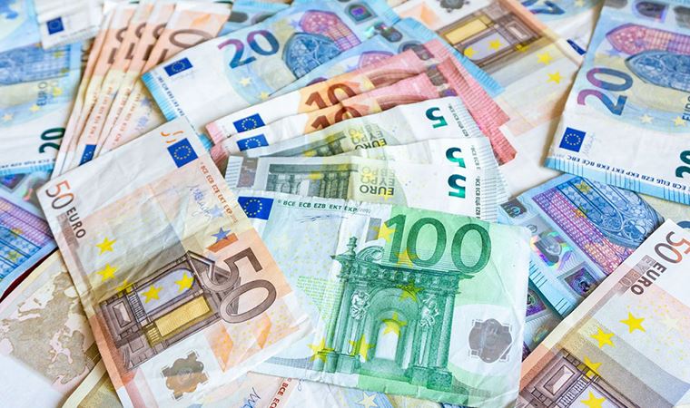 Günün rəsmi valyuta məzənnələri - 29.03.2022