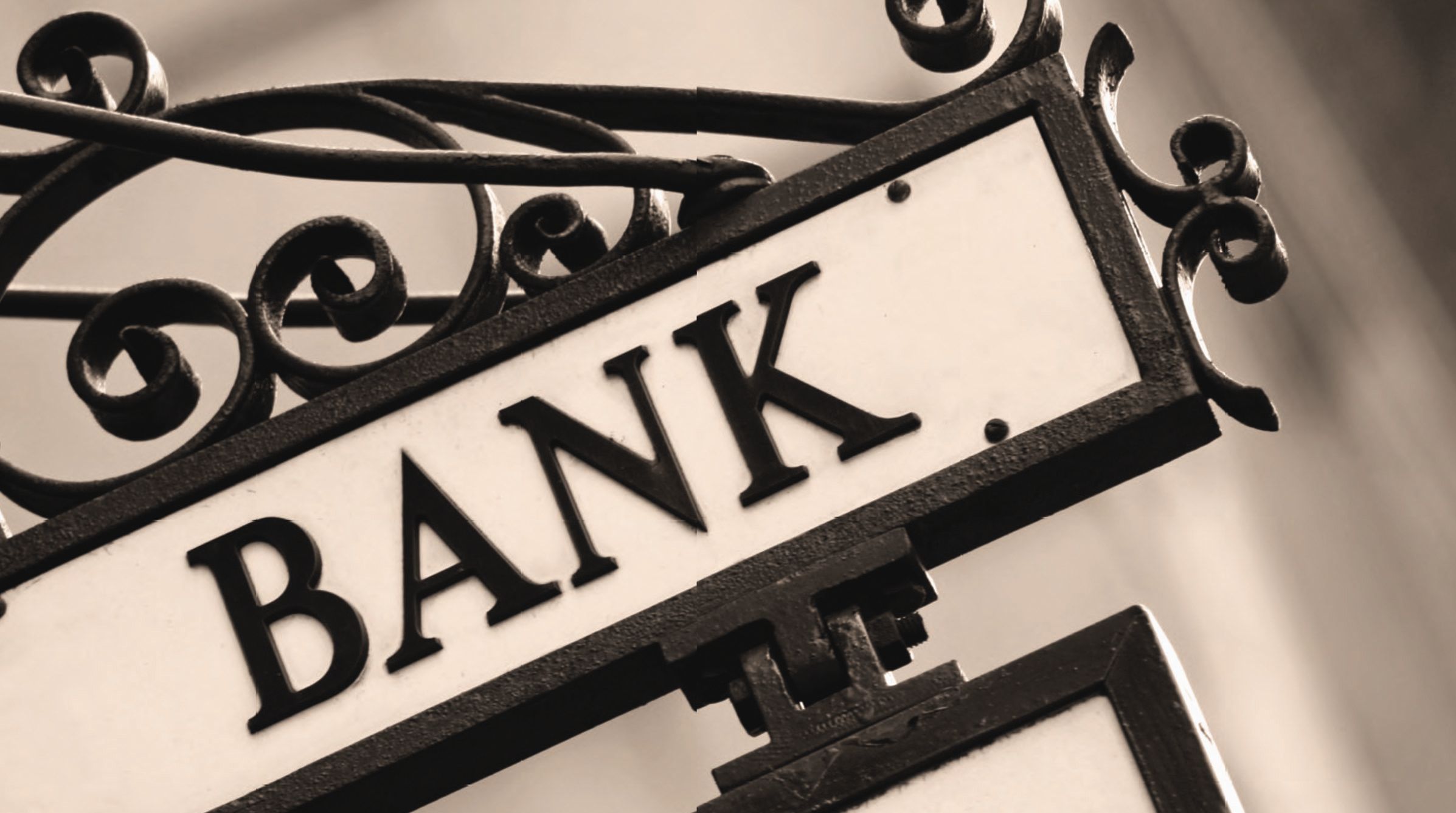 Banklar öz filiallarını bağlayırlar (VİDEO)