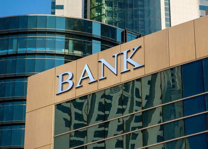 Banklar kredit faizlərindən 1.5 milyard manat gəlir əldə ediblər