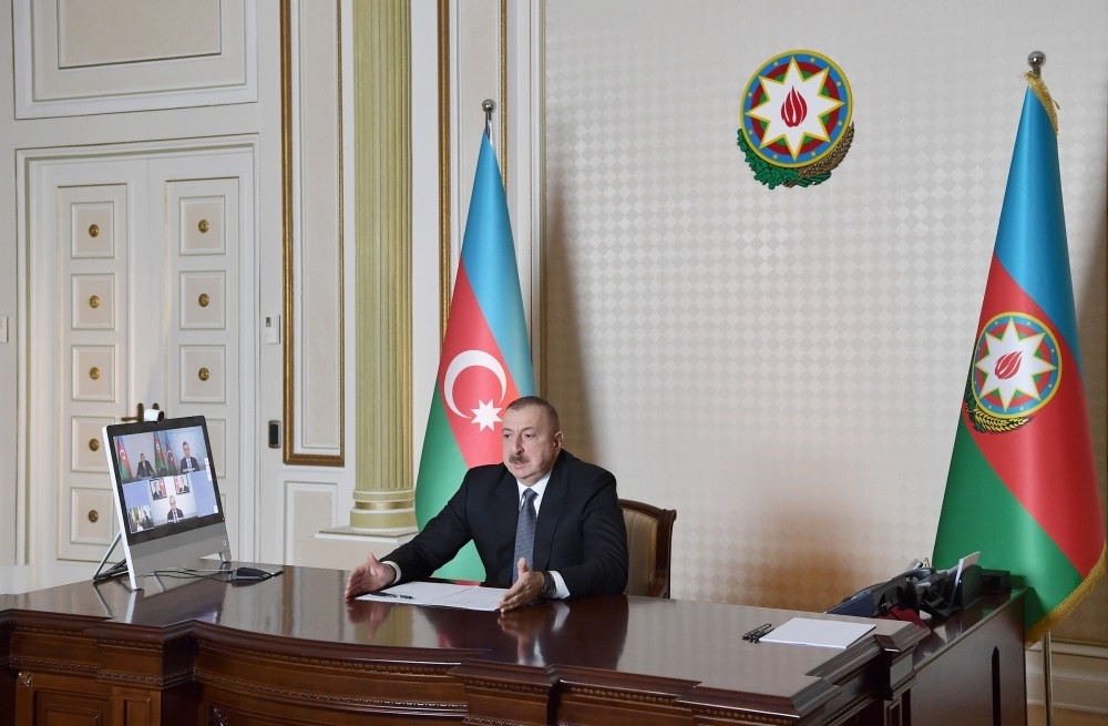 Prezident İlham Əliyev iki nazirin iştirakı ilə videobağlantı formatında iclas keçirib - YENİLƏNDİ