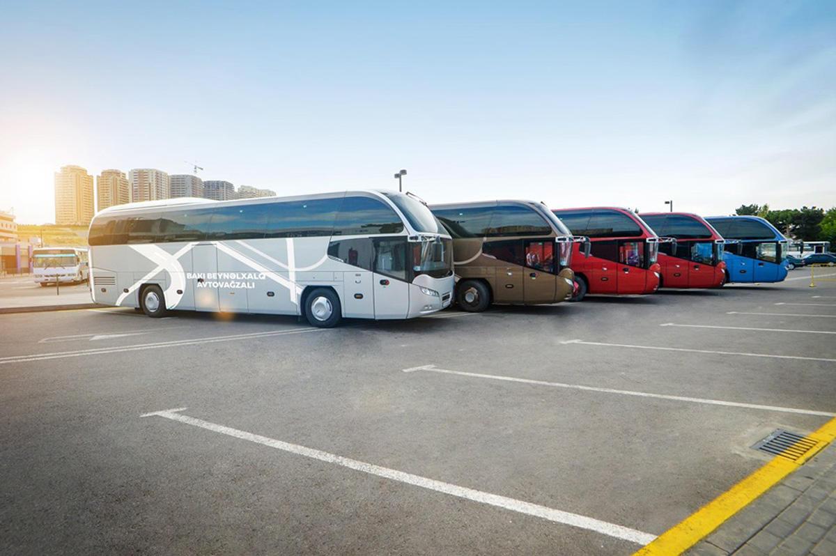 Beynəlxalq marşrutlardakı avtobuslara biletlər qaytarılarkən ödənişin geri ödənməsi qaydası müəyyənləşib