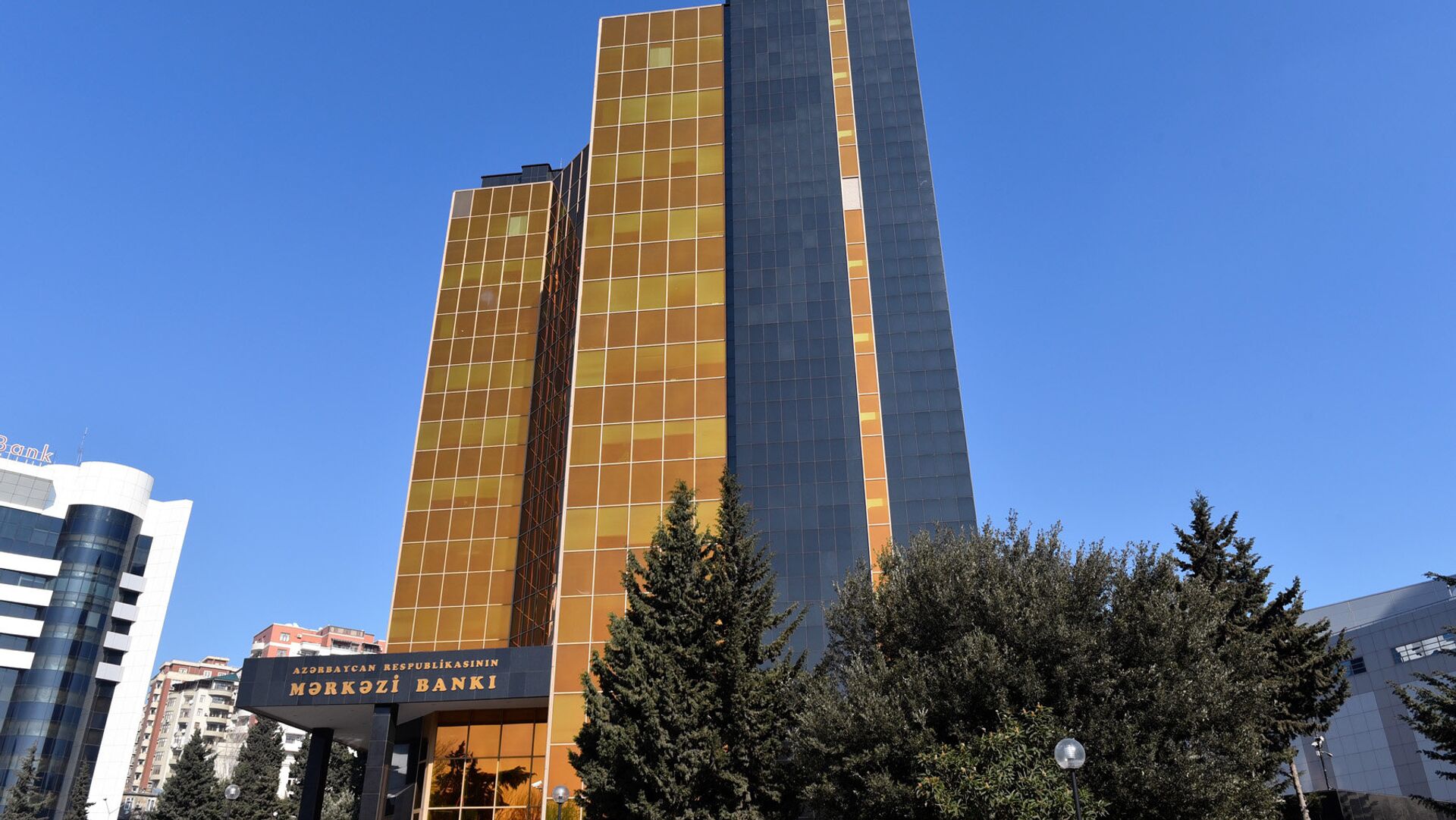 Mərkəzi Bankın valyuta ehtiyatları sentyabrda cüzi artıb