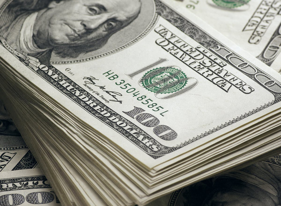 Dollar 2015-ci ilin iyunundan bəri ilk dəfə 55 rubldan aşağı düşüb