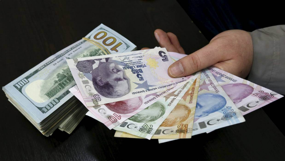 Türkiyədə dolların məzənnəsi 3,45 lirəyə düşüb