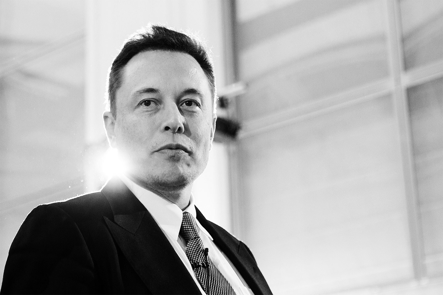 Elon Musk səhvən telefon nömrəsini “Twitter”də paylaşdı – Foto