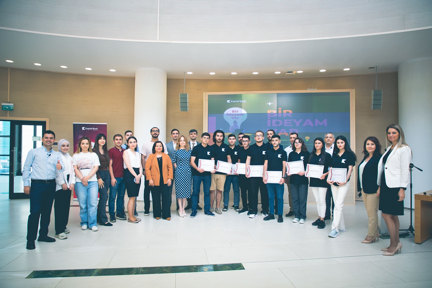 Kapital Bank наградил студентов-победителей проекта «Есть идея»