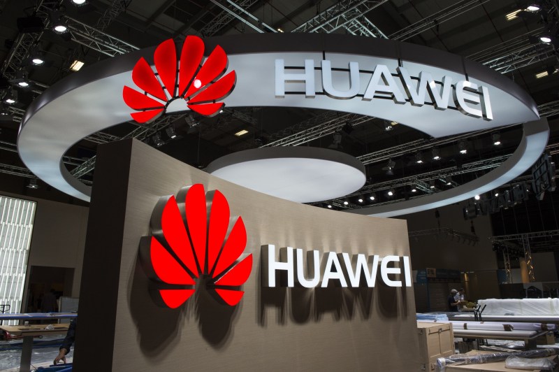 ABŞ-ın sanksiyalarına baxmayaraq Huawei gəlirlərini artırıb