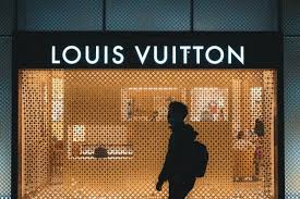 LVMH-nin yanvar-sentyabr dövründə gəliri 4% azalıb