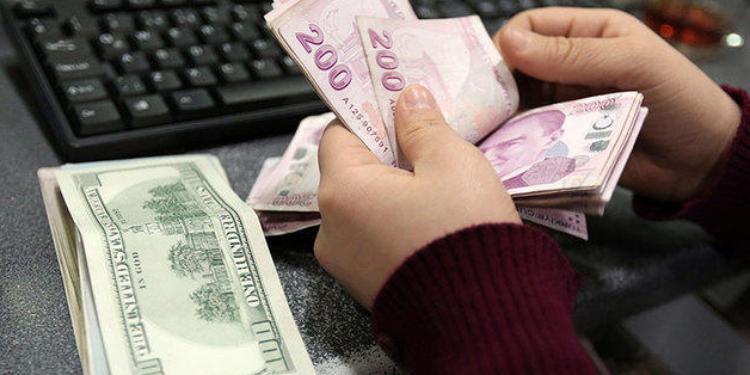 Türkiyədə dollar ucuzlaşıb