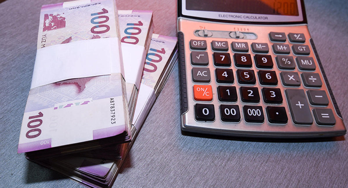 Azərbaycanda 14 bağlanmış bankın vergi borcları açıqlanıb