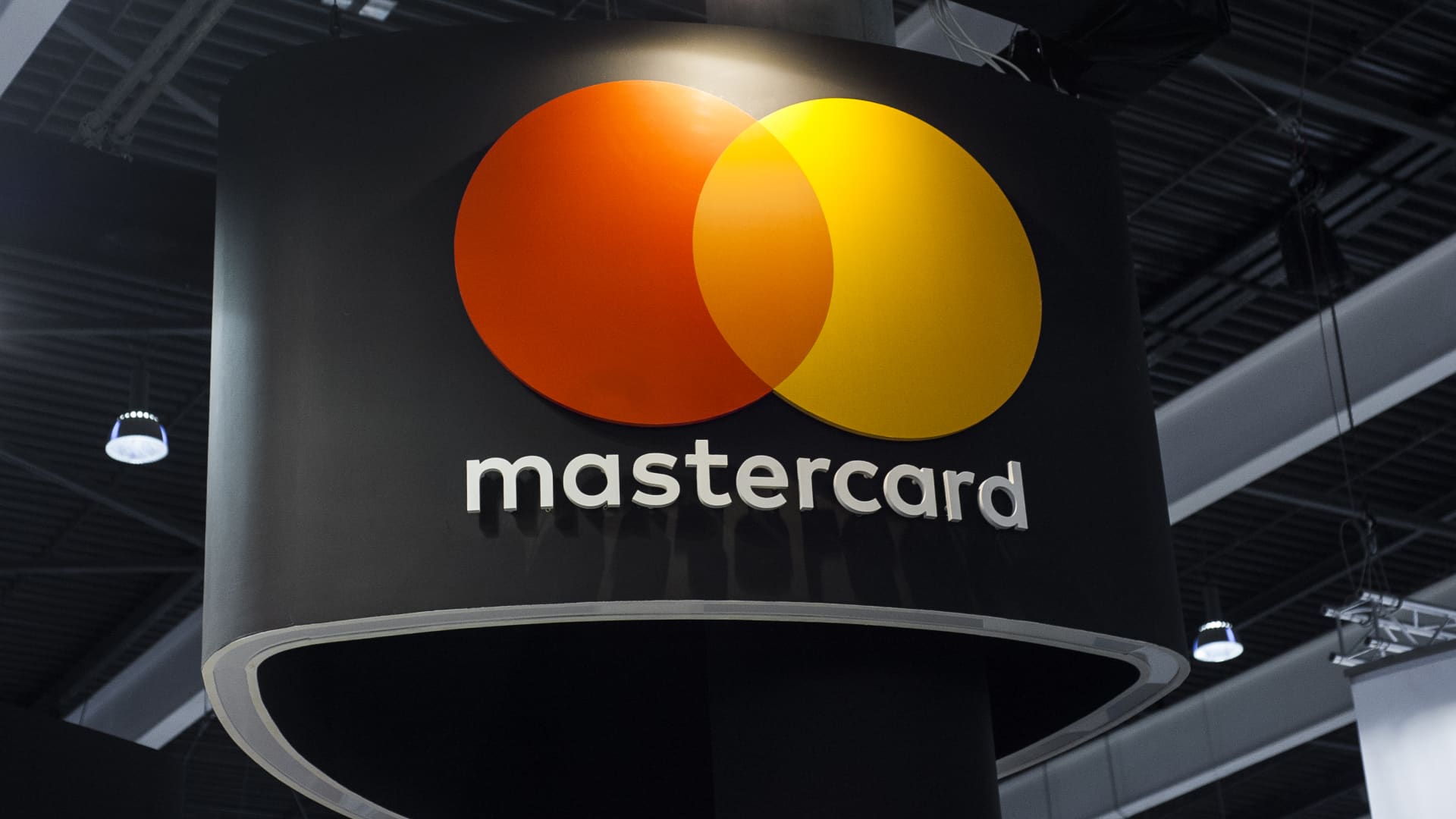 “Mastercard” kibertəhlükəsizlik şirkəti satın alacaq