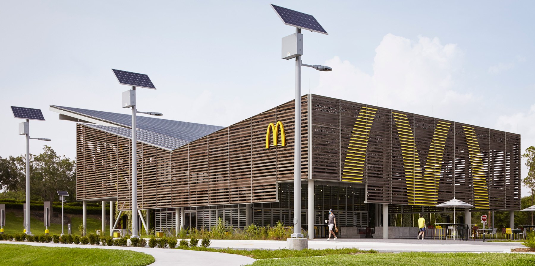 McDonald`s enerjisini özü istehsal edən restoranını TƏQDİM ETDİ