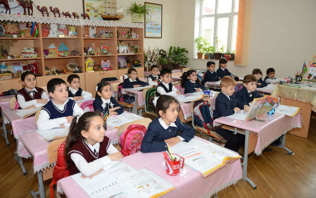 Şagirdlərin dərs zamanı maska taxması məcburi deyil 