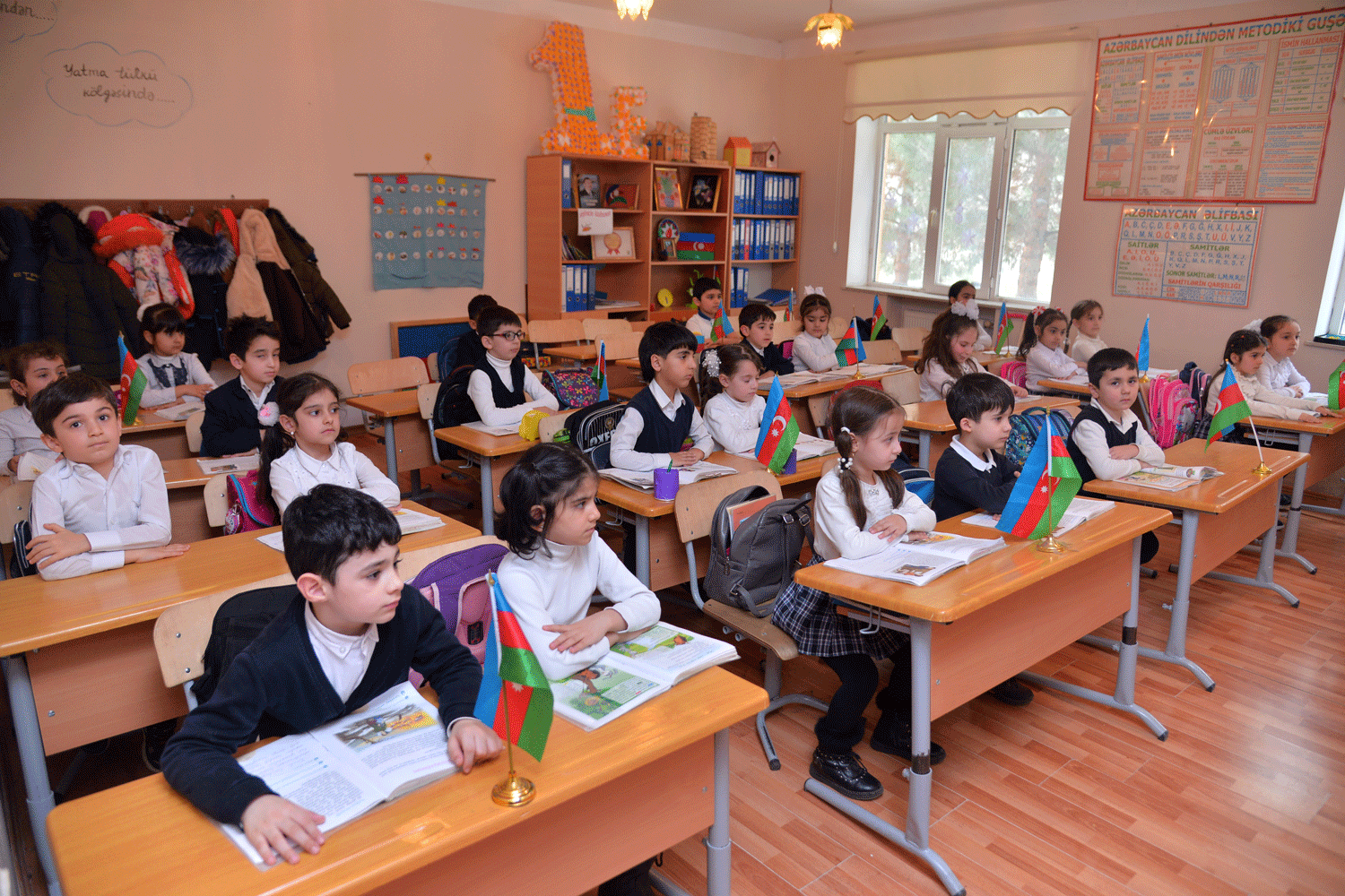 Şagirdlərin könüllü şəkildə məktəbə göndərilməsi tələbi ləğv edilib