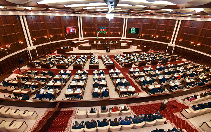  Milli Məclis plenar iclasında maliyyə sektoru ilə bağlı qanunlara dəyişikliklər edib