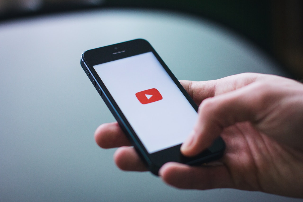 Youtube ilk dəfə reklam gəlirlərini AÇIQLADI