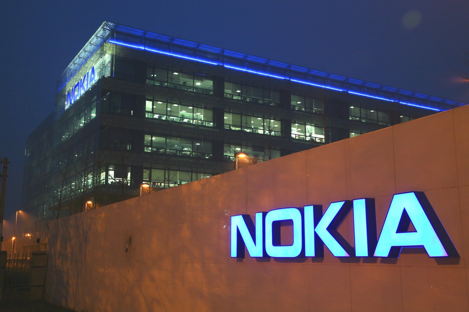 Nokia şirkəti Almaniyada Lenovo-nın satışlarını əngəlləməyə çalışır