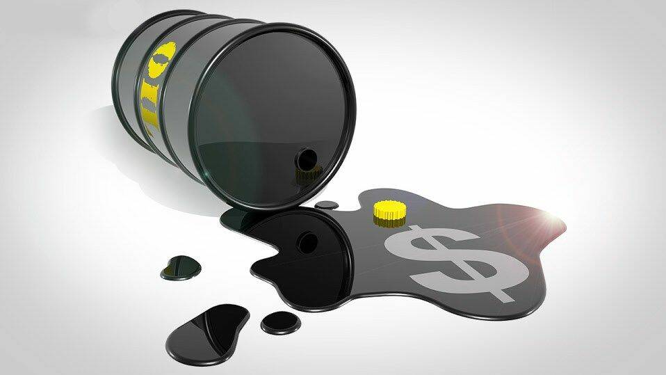 ABŞ neft ehtiyatlarını kəskin şəkildə artırıb