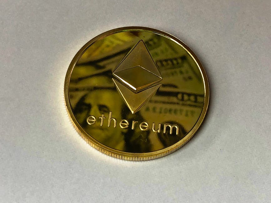 Ethereum nədir: Bitcoin-in taxtını əlindən alacaqmı?