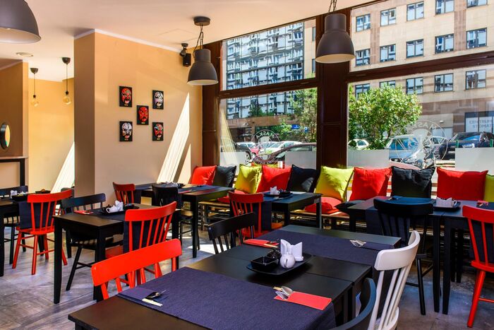 Rusiya prezidenti restoran və kafelərin ƏDV-dən azad edilməsi haqqında qanun imzaladı