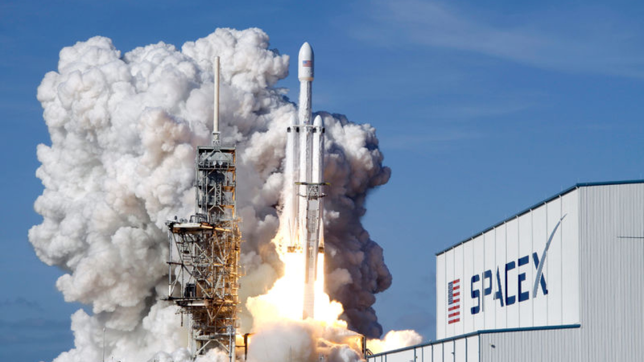 “SpaceX” IPO-da banklardan aşağı komissiya dərəcələri tələb edir