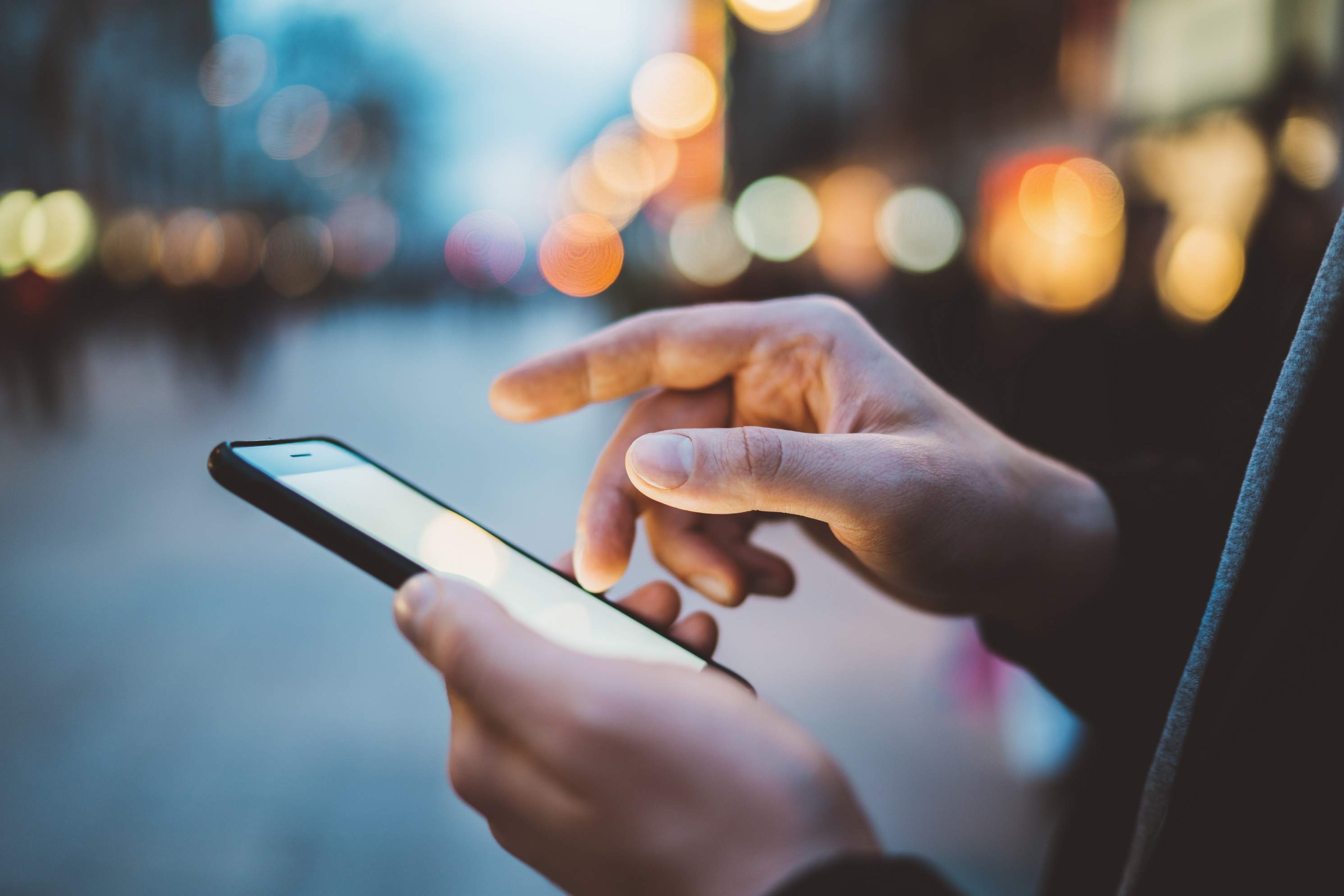Cari ildə smartfon bazarında nələr baş verdi? 