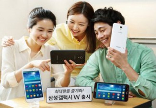 Samsung представила гигантский смартфон