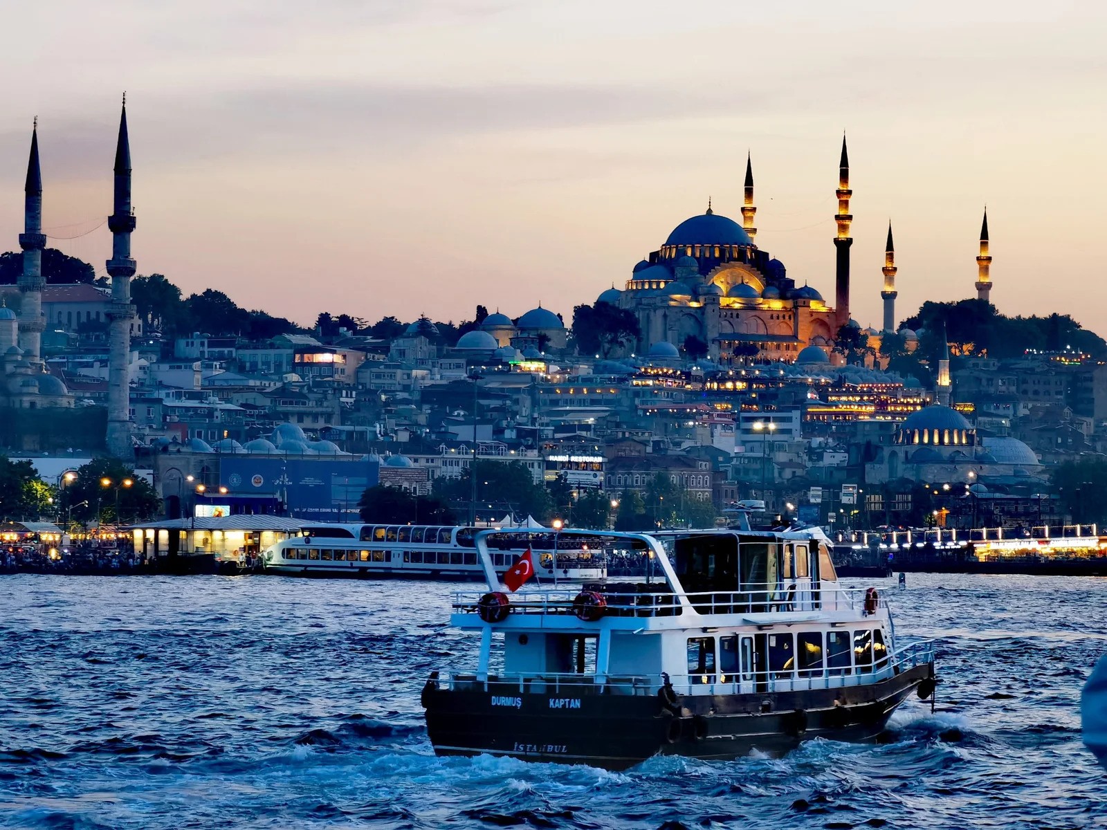 Türkiyənin turizm gəlirləri 5,4 faiz artıb