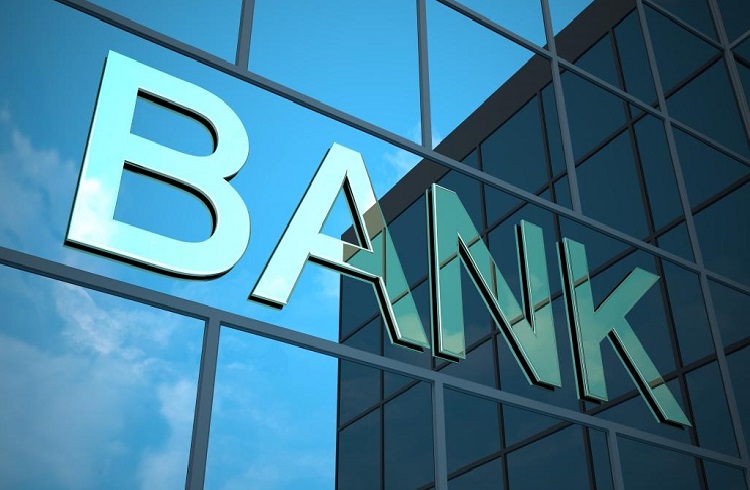 5 bankın aktivləri 1 milyard manatdan çoxdur