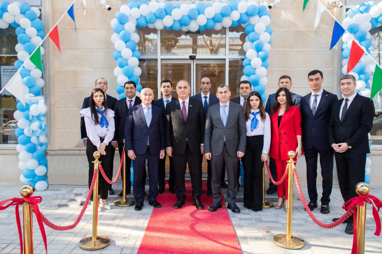 Открыт новый филиал. Открытие нового филиала. Unibank 28 May filiali. TURANBANK Азербайджан. ПМФБ новый филиал.